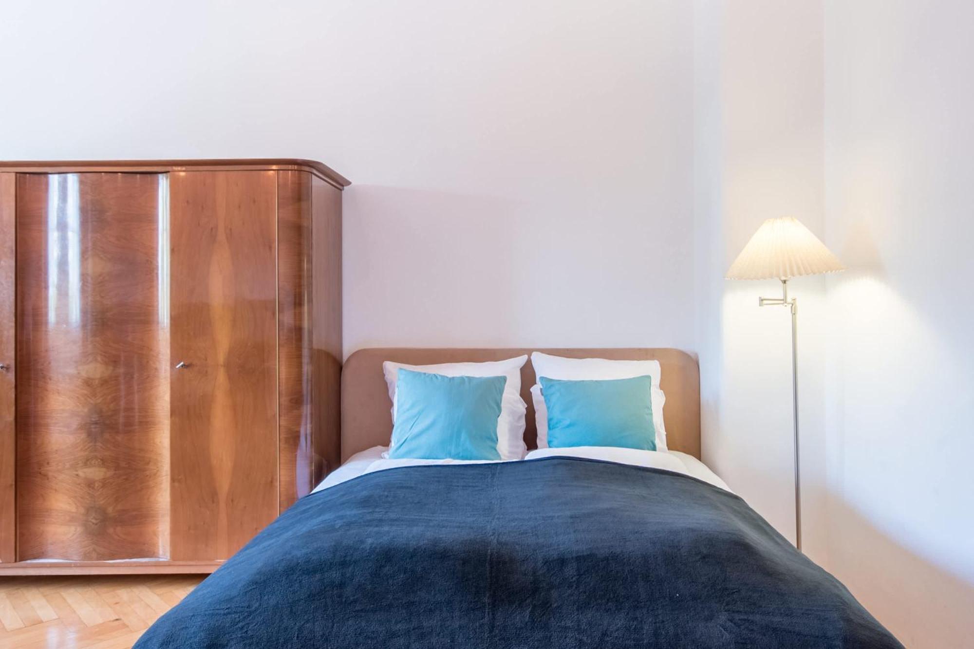 Apartment - Spacious - Classic Charm *
