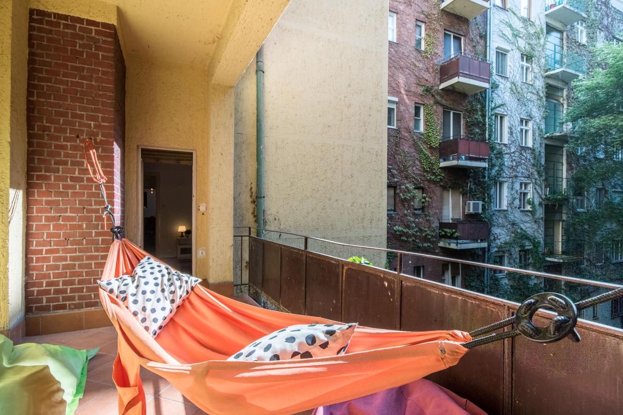 Apartment - Spacious - Classic Charm