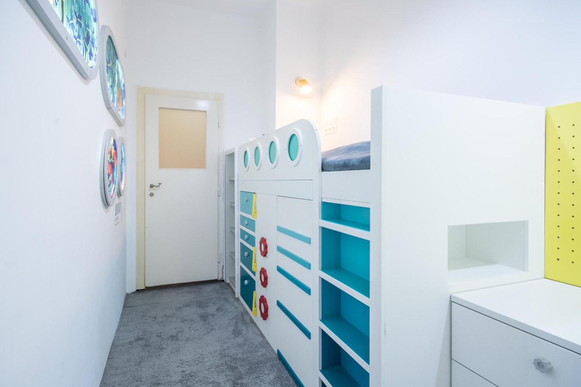 - Spacious - Classic Charm Apartment Budapest