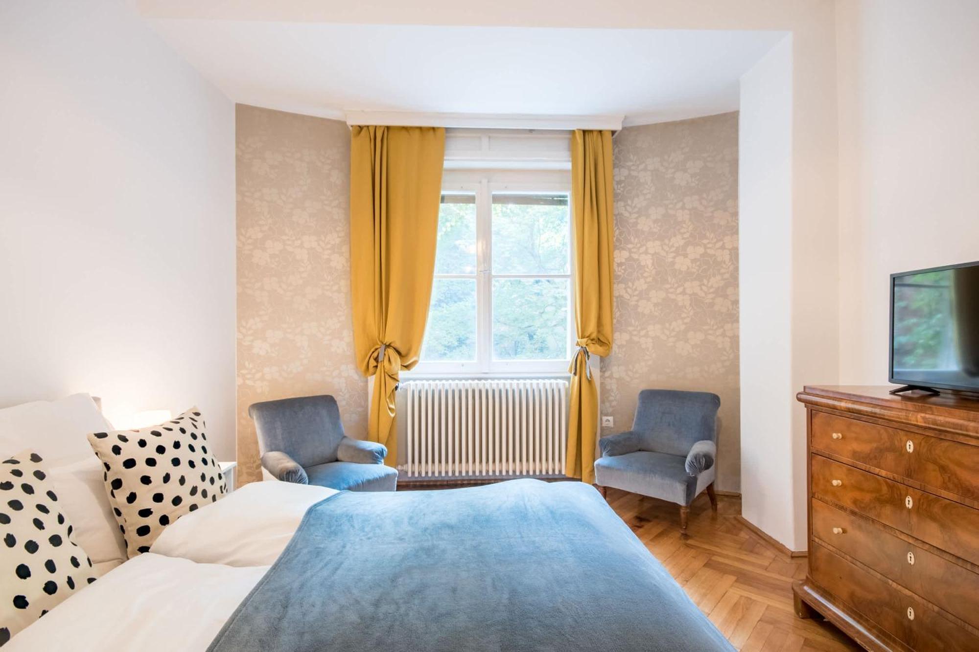 - Spacious - Classic Charm *